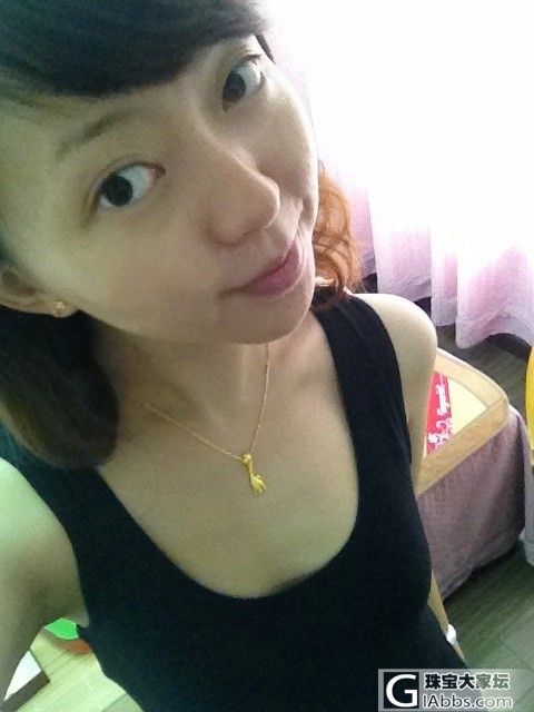 周大福长颈鹿吊坠+平安宝宝 上脖秀 - 金饰论坛