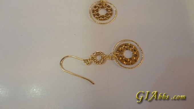 转周大生的圈戒指(已出),的AU750 耳环一对哦