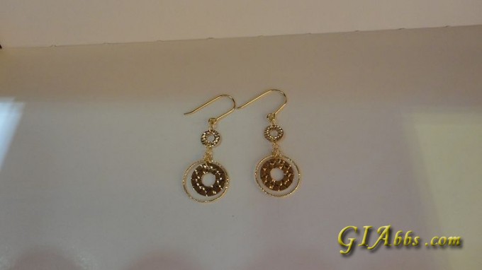 转周大生的圈戒指(已出),的AU750 耳环一对哦